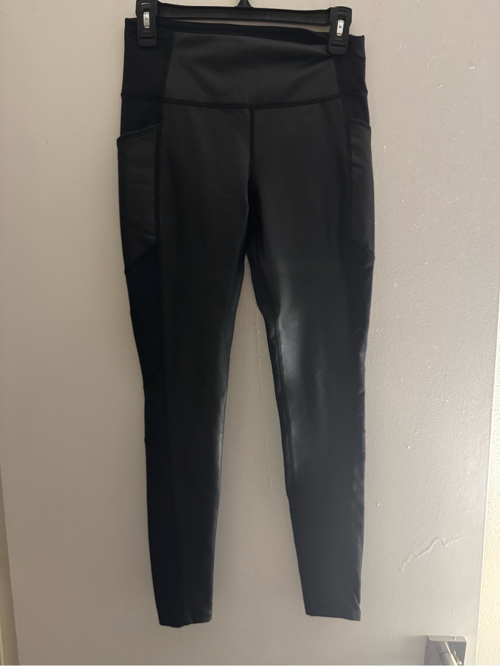 Athleta Gleam Chaturanga To Town Pants Women’s S Yoga Workout Activewear Pockets